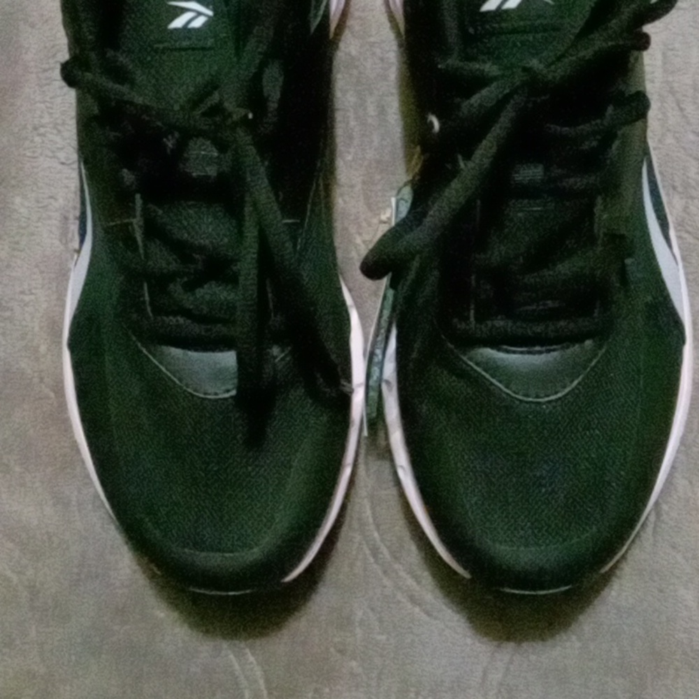*NEW*Reebok running shoes